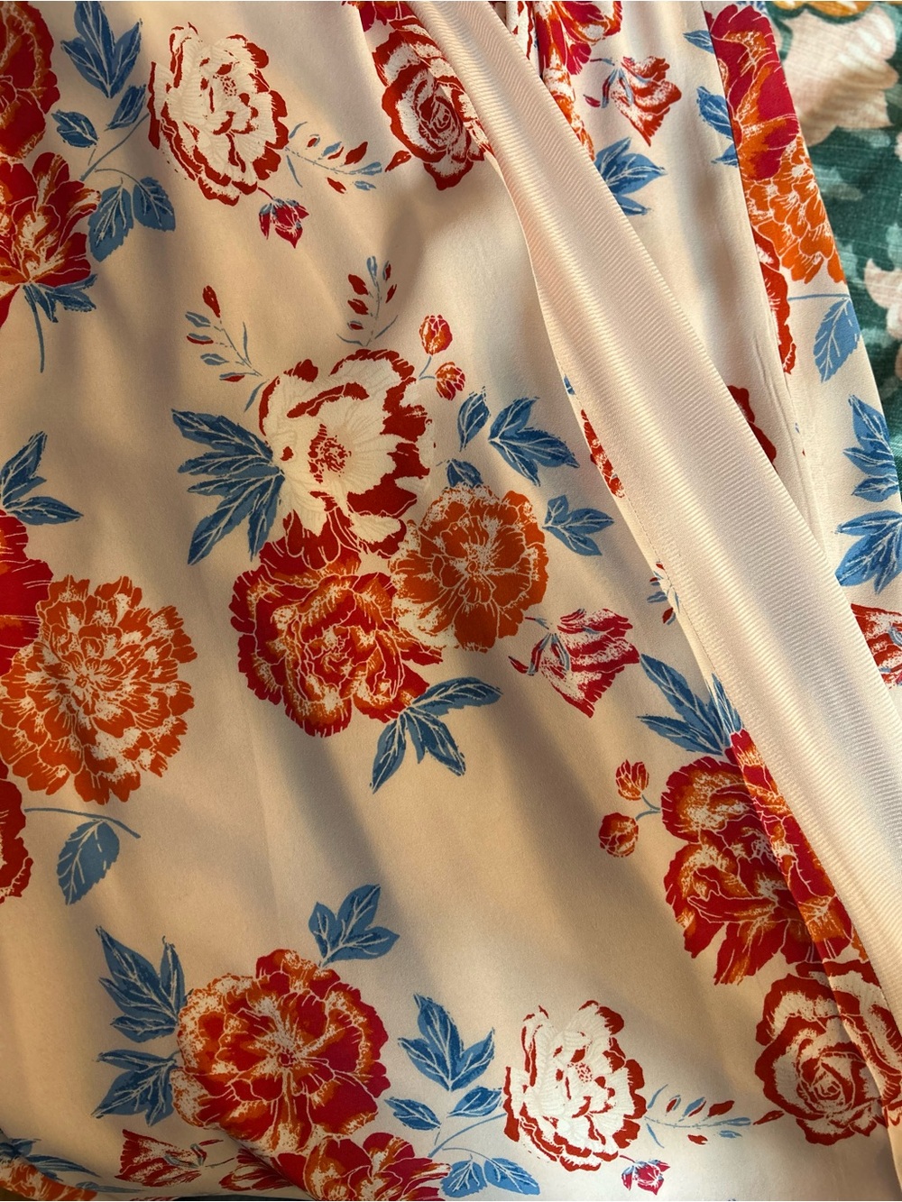 Floral wrap wedding guest dress - Picture 11 of 13